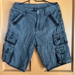 Request Jeans Men’s Gray Cargo Shorts Multi Pocket & Buttons Sz 30